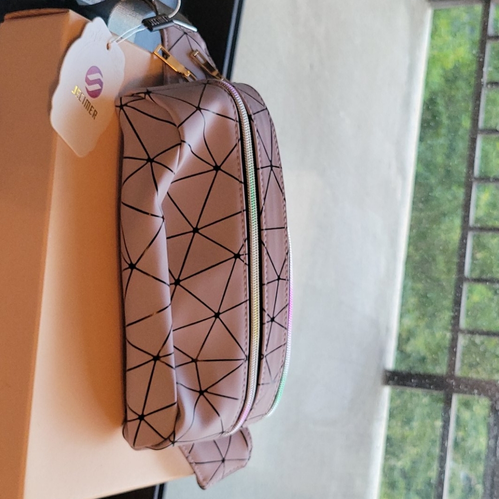 NWT Jecimer fanny pack